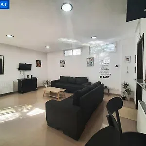Studio Très Bien Situé Au Jardin D El Menzah 1 Tunis