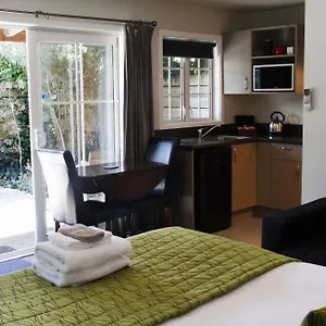 Cranford And 4*, Christchurch New Zealand